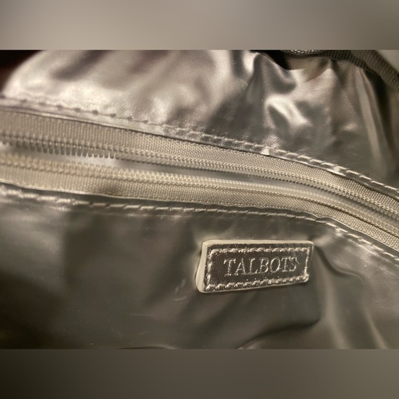 Like New Talbots Metallic Quilted Crossbody Bag silver - Picture 8 of 10